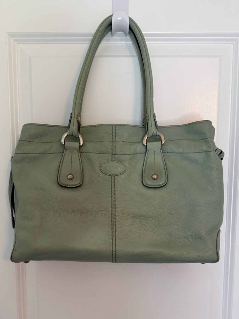 Tod’s Classic Pebbled Leather D-Bag - Sage Green